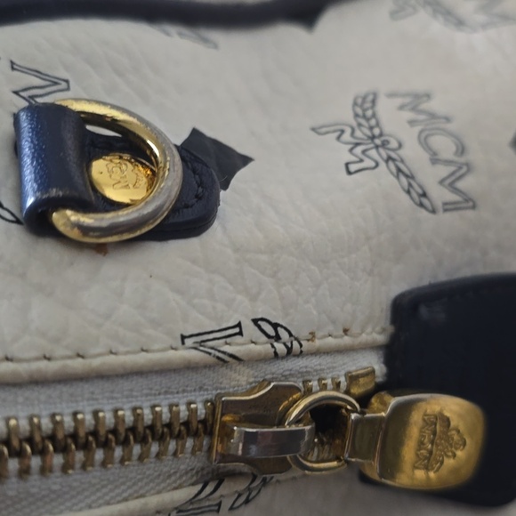 MCM Boston Monogram White Coated Canvas Bag - Picture 4 of 16